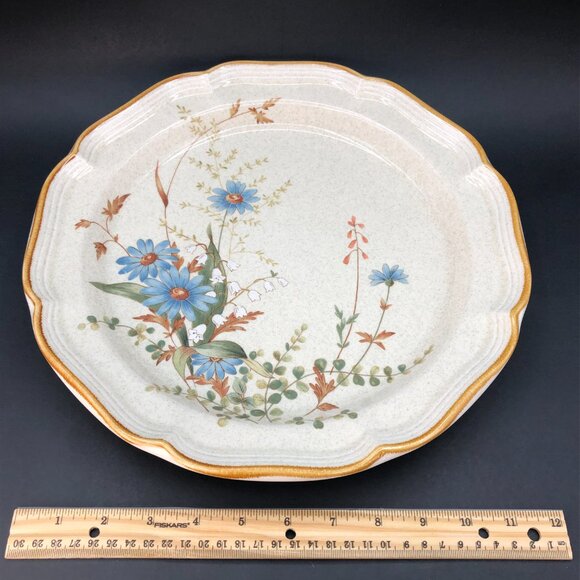 Vintage 80s Mikasa Blue Daisies 12" Service Platter, Cottagecore Charger Dish - Picture 9 of 10